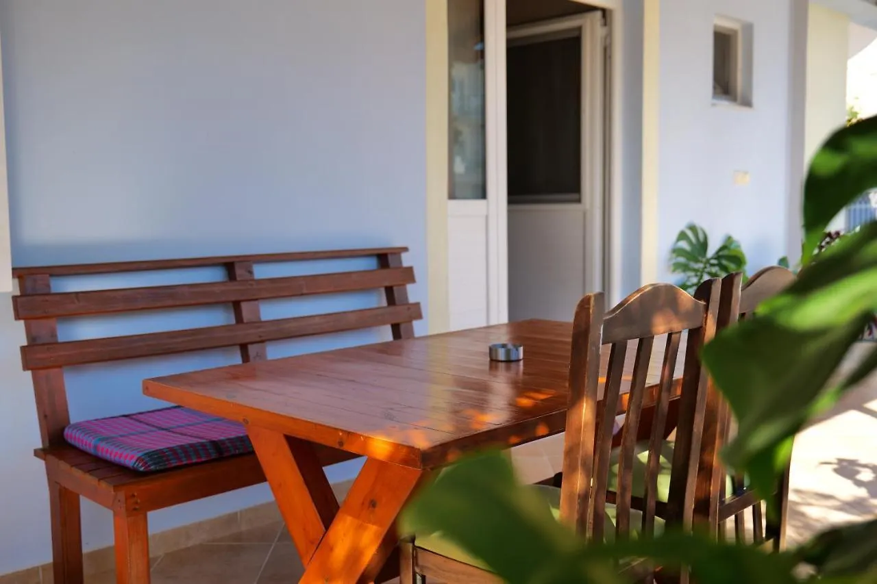 Stela Apartments Ksamil 0*,