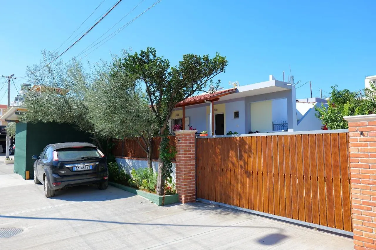 Stela Apartments Ksamil Guest house