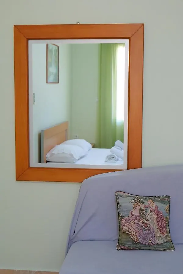 Guest house Stela Apartments Ksamil