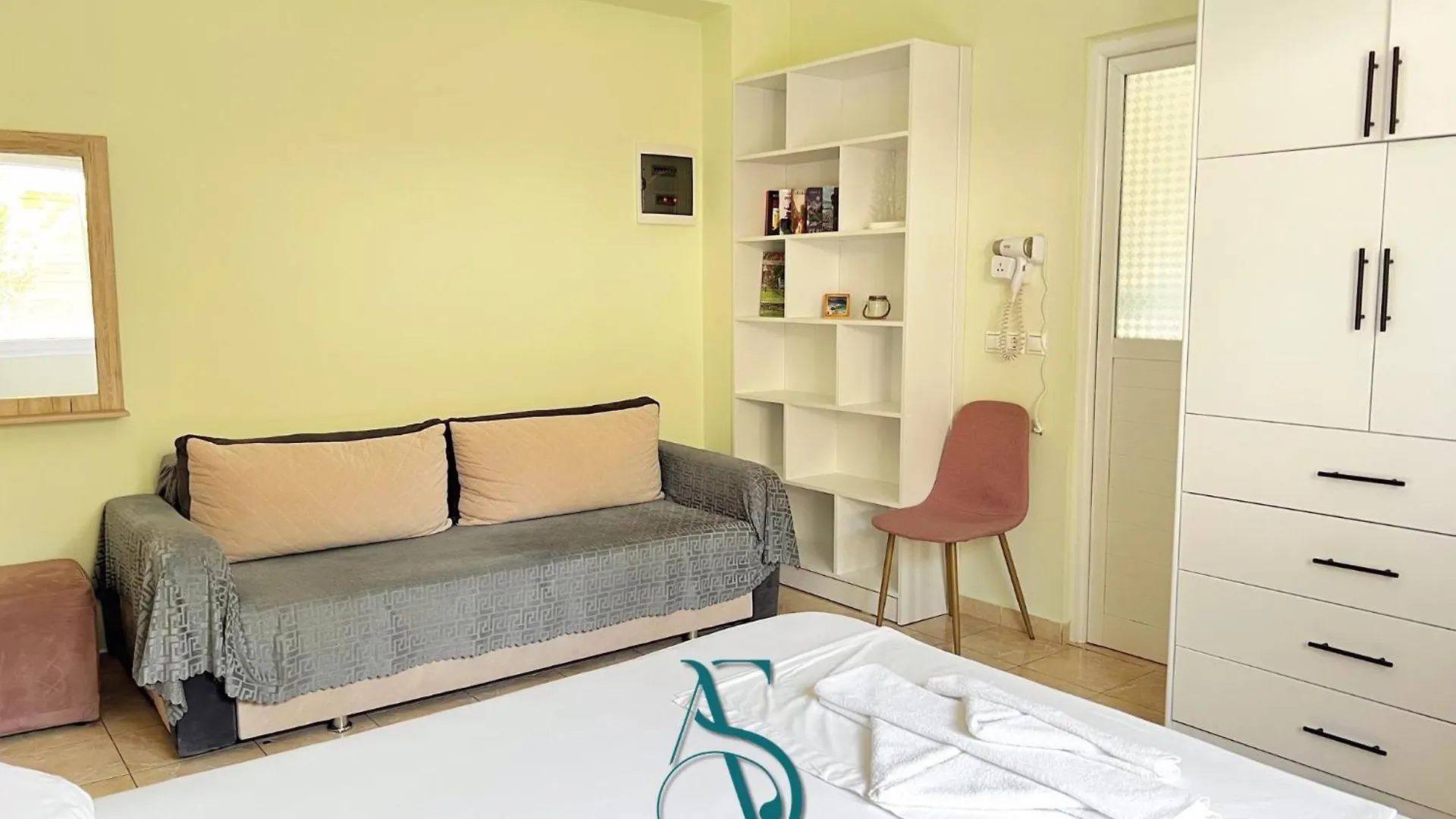 Stela Apartments Ksamil 0*,  Albanien