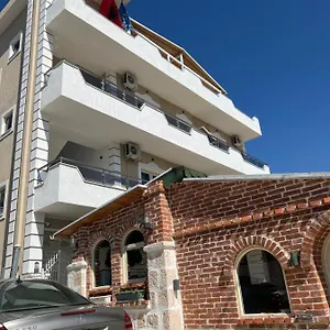 Arsenal Hotel