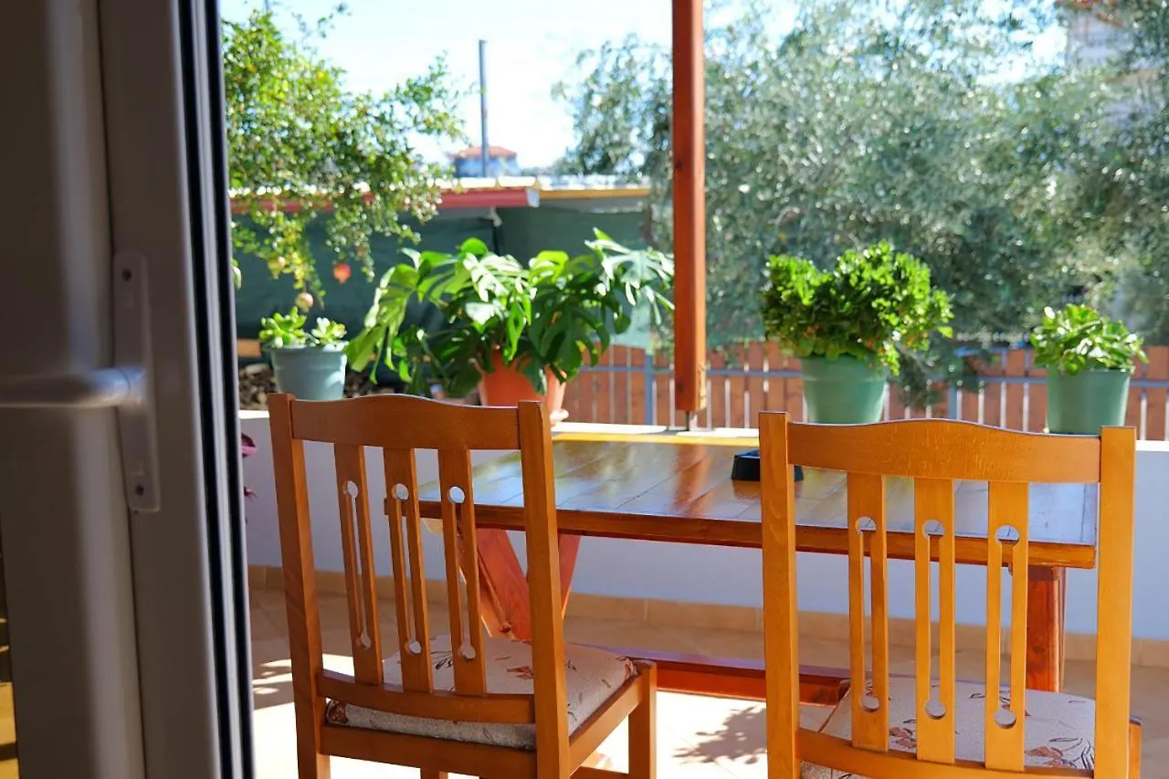 Stela Apartments Ksamil Guest house